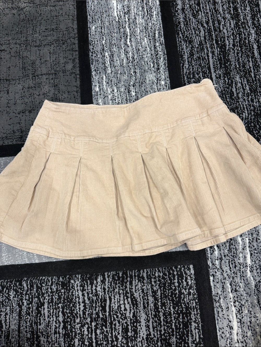 American Eagle Outfitters Beige Pleated Corduroy Mini Skort